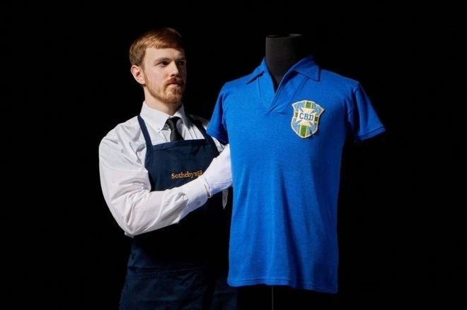 OK9: Áo đấu World Cup 1958 của Pele sắp đấu giá kỷ lục