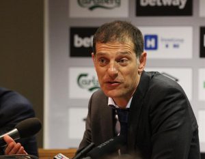 Slaven Bilic nỗ lực giữ chân Modric: Tương lai của Croatia